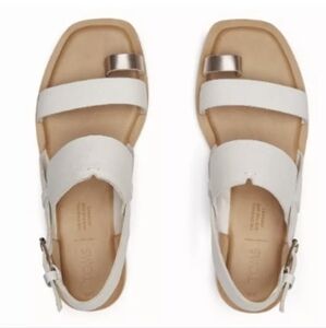 NWOB TOMS Freya leather sandals, size 11, white and gold